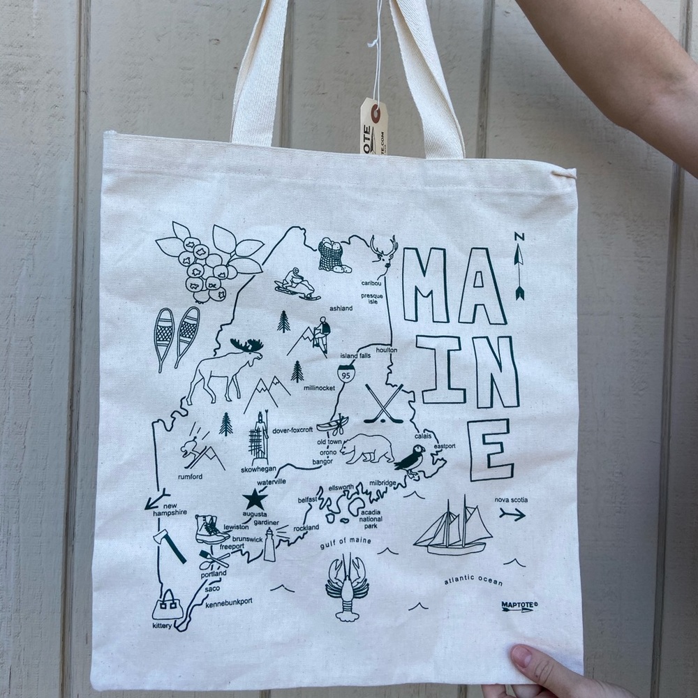Maine state design tote bag